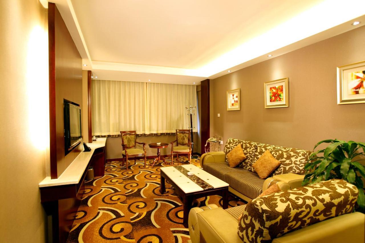 Ming Yuan Hotel Nanning Esterno foto